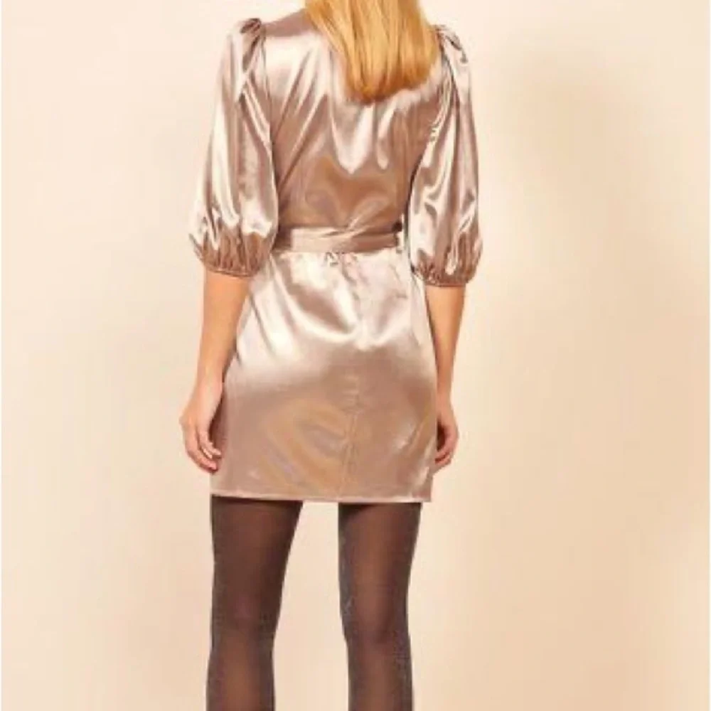 Terezia Wrap Dress in Metallic - Picture 3 of 7